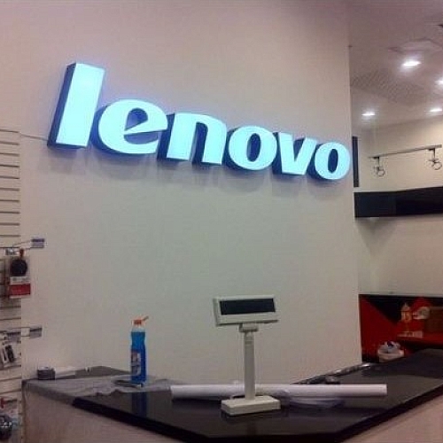 Интерьерная вывеска для магазина Lenovo